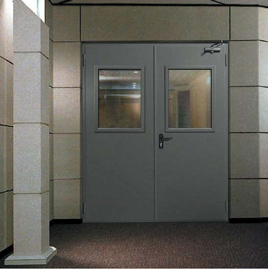 Противопожарная дверь 1-го типа эвакуационная полуторная остекленная — фото 16