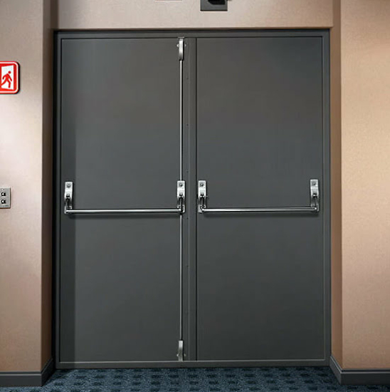 Противопожарная дверь EI-45 эвакуационная двупольная остекленная — фото 17