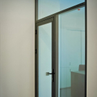 Установка двери и 2-х окон на окраине столицы