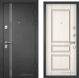 Дверь левая в коттедж белая