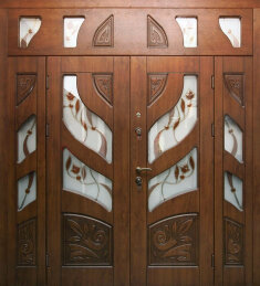 Стальная трехстворчатая дверь со стеклом, витражом и верхней вставкой ДВ-740
